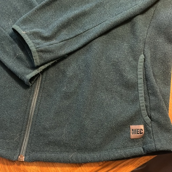 MEC zip up fleece - Picture 2 of 5